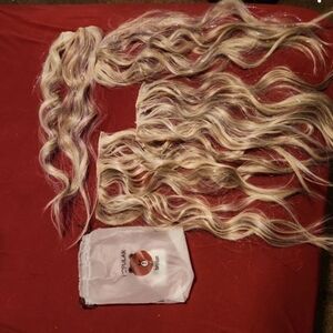 Blonde/tinsel clip in extensions